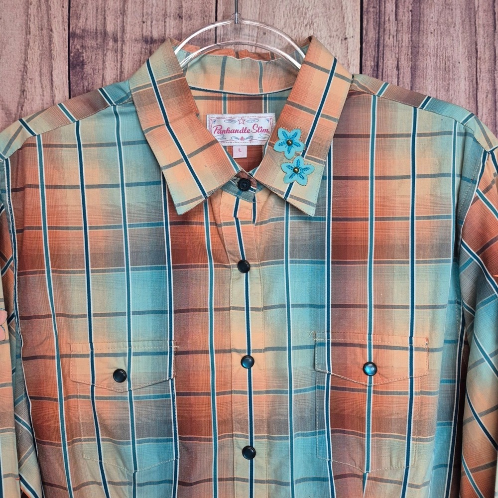 Panhandle Slim Womens L Plaid Floral Appliqué Western Pearl Snap Shirt Top - Picture 2 of 9